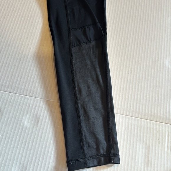 Victorias Secret Sport black leggings with detailed mesh and striping both sides - Picture 5 of 11